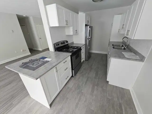2 bedroom $1900