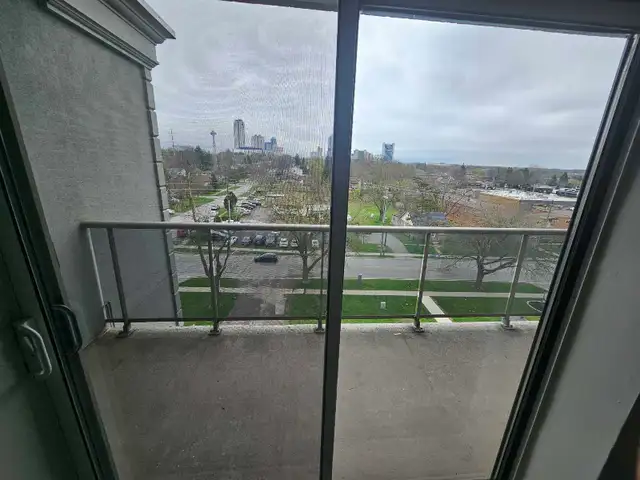 2 bedroom $1900 - Photo 6