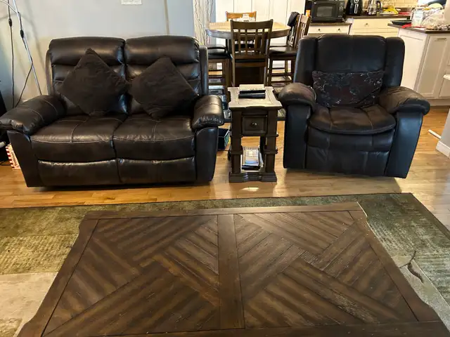 Dark brown leather recliner sofa set with loveseat - Photo 4