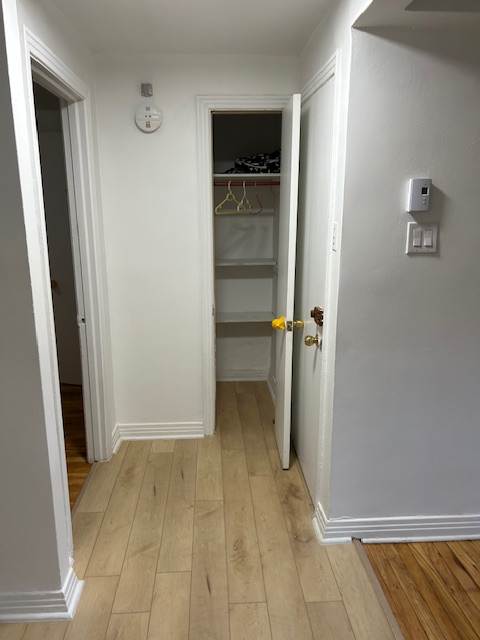 Ahuntsic-Chabanel-Grand 3 1⁄2 demi s/sol avec SALLE D’ENTREPOSAG - Photo 3