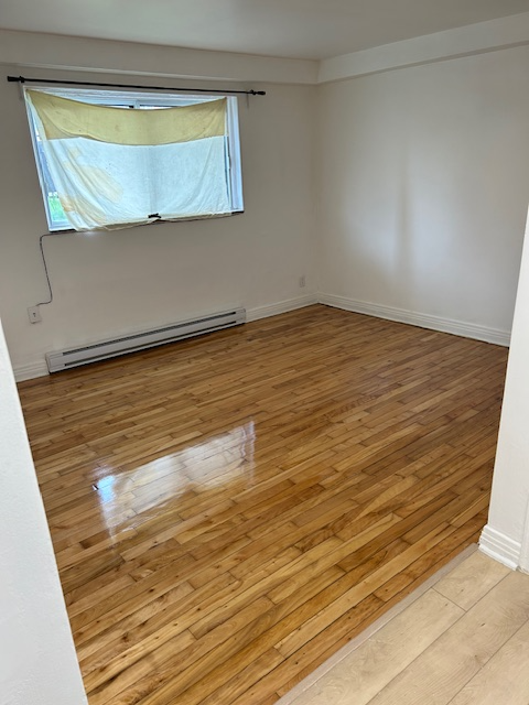 Ahuntsic-Chabanel-Grand 3 1⁄2 demi s/sol avec SALLE D’ENTREPOSAG - Photo 6