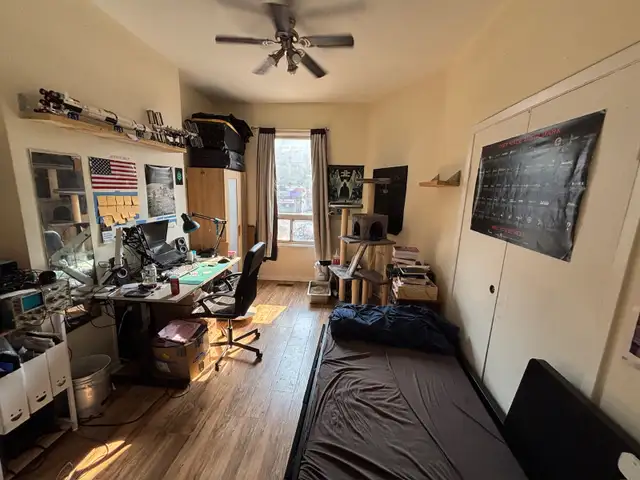 Furnished 3 bed student Apartment for rent near UofT and TMU - Photo 2