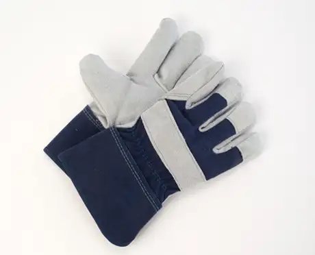 Black Nitrile Gloves - Photo 8