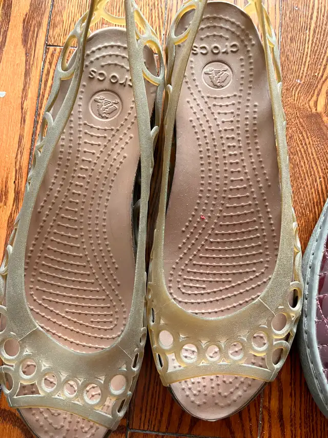 2 paires de chaussures pour fille. Âge  10-12 ans presque neuves - Photo 4