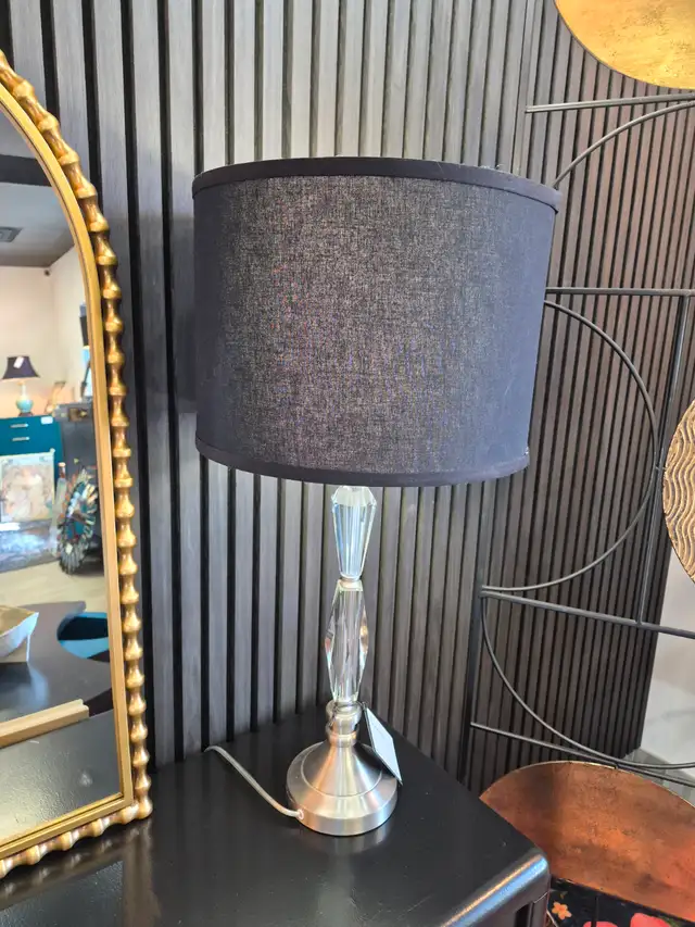 MODERN TABLE LAMPS - Photo 2