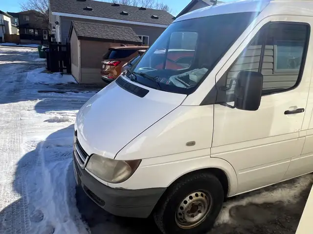 2004 Dodge Sprinter 2500 Diesel - Photo 3