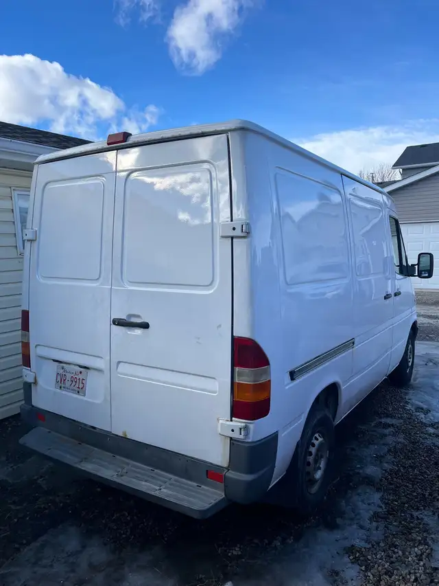 2004 Dodge Sprinter 2500 Diesel - Photo 5