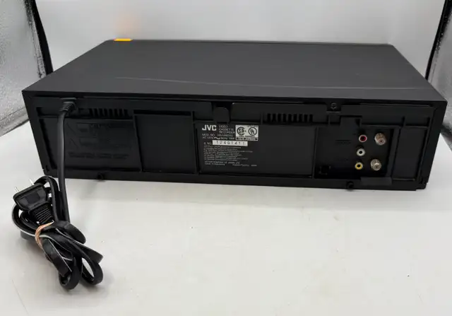 JVC hr-up670u Home VCR/VHS Player - No Remote - Photo 2