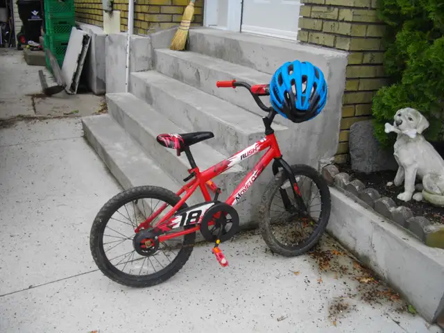 18 inch kids bike with helmet
