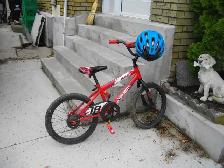 18 inch kids bike with helmet
