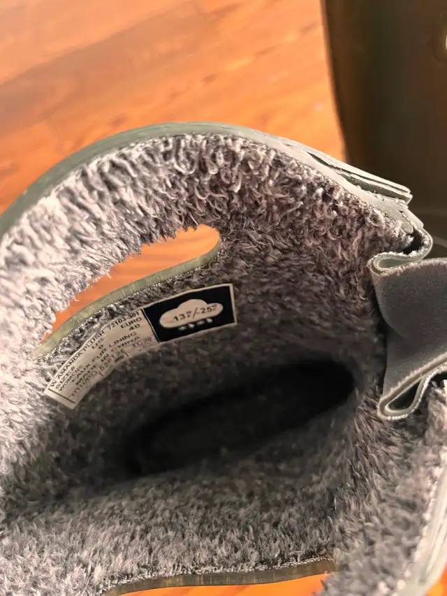 Bottes hiver pour femmes BOGS presque neuves size 9 - Photo 2