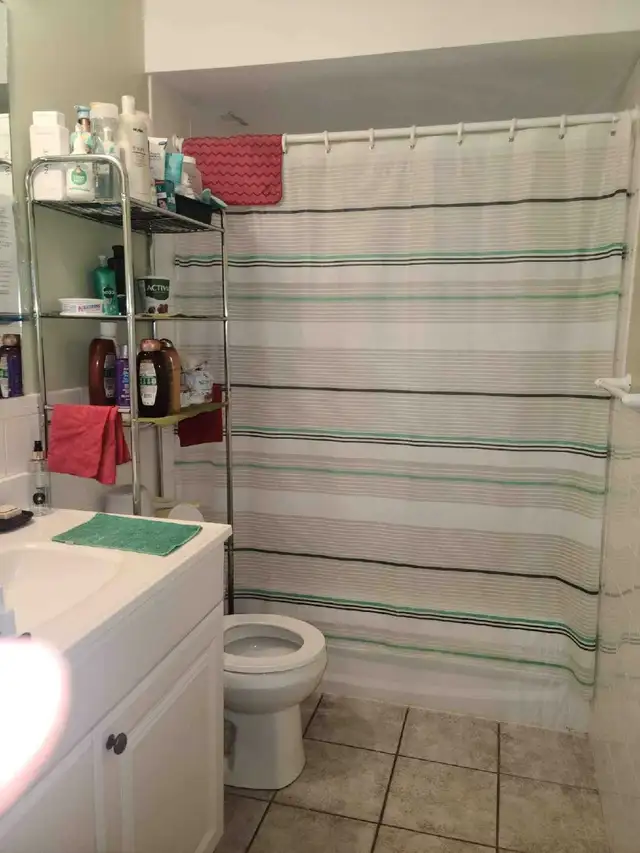 Room For Rent - Photo 2