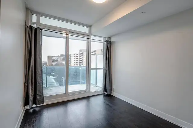 Painter available - Photo 3