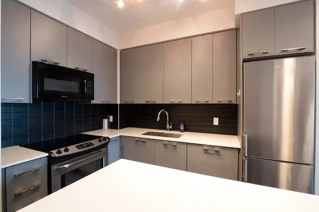 Painter available - Photo 5