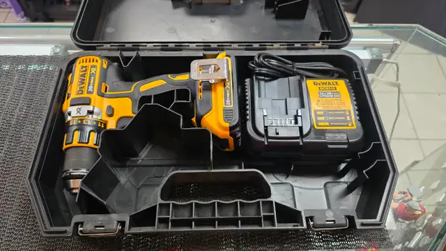 20-Volt MAX XR Lithium-Ion Cordless 1/2 in. Brushless - Photo 2