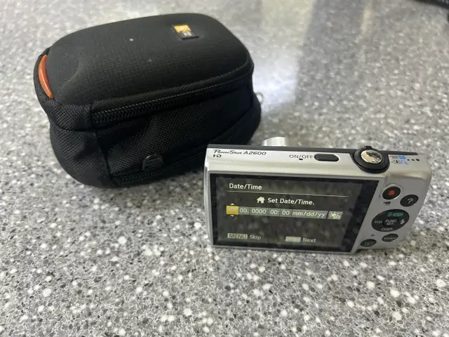 Canon A2600 16MP PowerShot Digital Camera - Photo 3