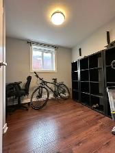 TWO BEDROOM APARTMENT ON MERIVALE ROAD - CENTRAL LOCATION - Photo 9
