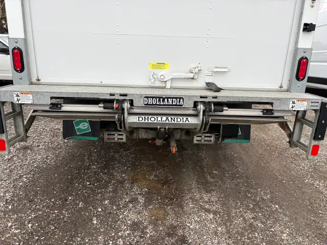 2025 Ford E-450 16' CUBE VAN LOADED 'POWER LIFT' 34K $AVE 30K - Photo 2