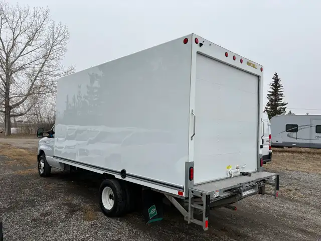2025 Ford E-450 16' CUBE VAN LOADED 'POWER LIFT' 34K $AVE 30K - Photo 7