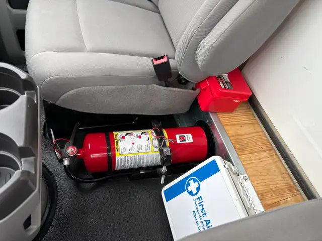 2025 Ford E-450 16' CUBE VAN LOADED 'POWER LIFT' 34K $AVE 30K - Photo 14