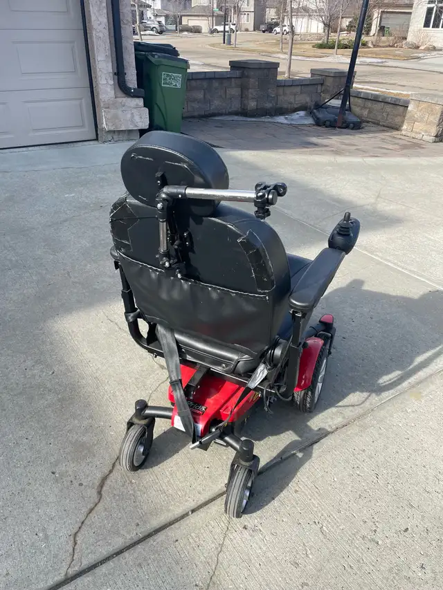 Jazzy Power Chair - Photo 5