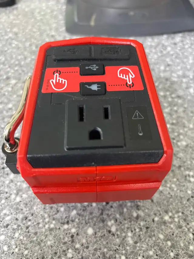 Milwaukee 2846 18V Top off power supply - Photo 2