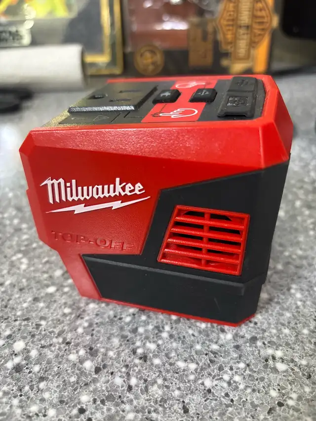 Milwaukee 2846 18V Top off power supply - Photo 5