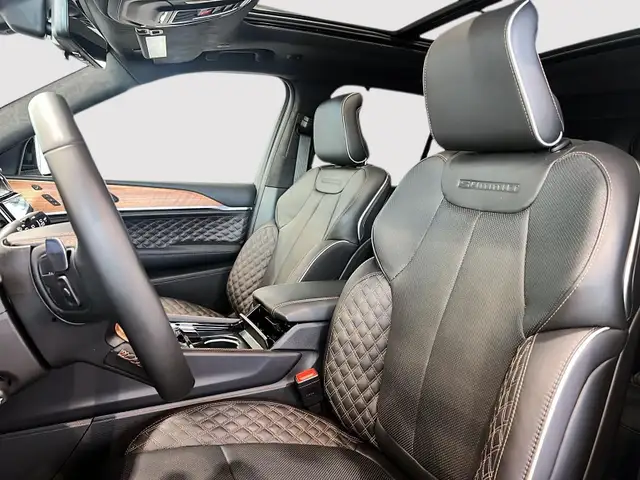 2025 Jeep Grand Cherokee L Summit Reserve 4x4 - Photo 3