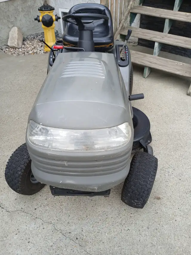 Sears Craftsman 42 Inch Lawn Tractor - Photo 2