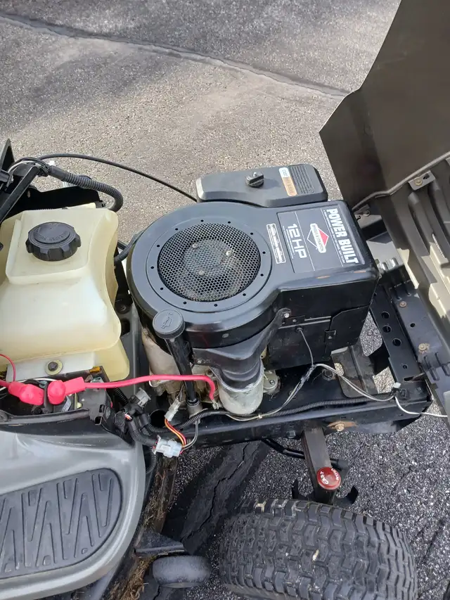 Sears Craftsman 42 Inch Lawn Tractor - Photo 4