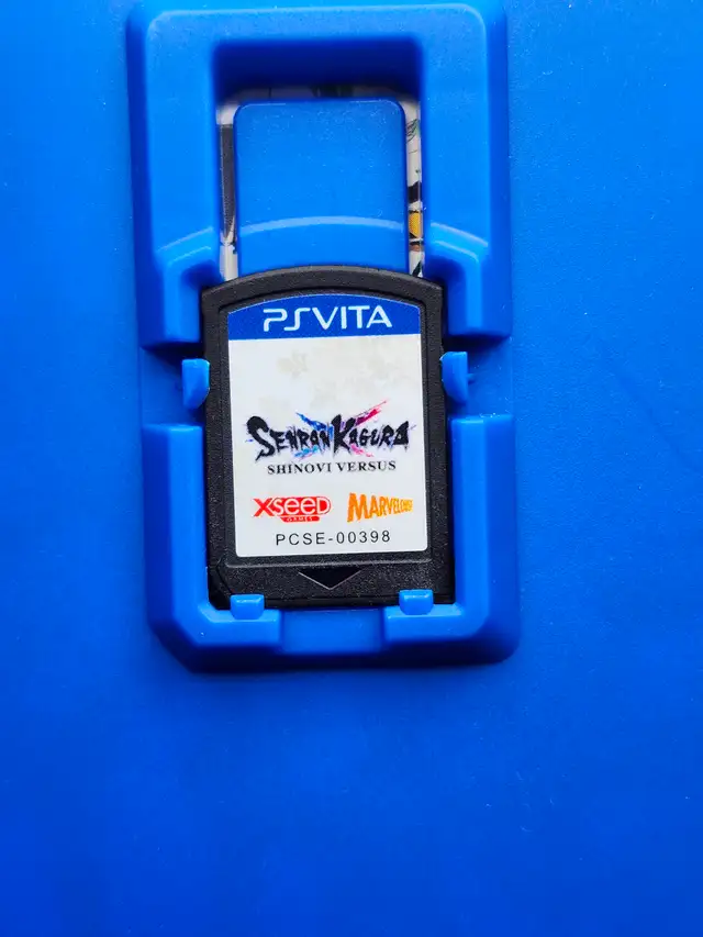 Senran Kagura: Shinovi Versus - In Case - PS Vita (#2898) - Photo 3