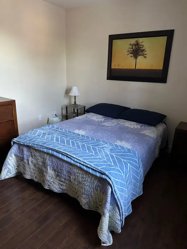 Room Rental - Photo 6