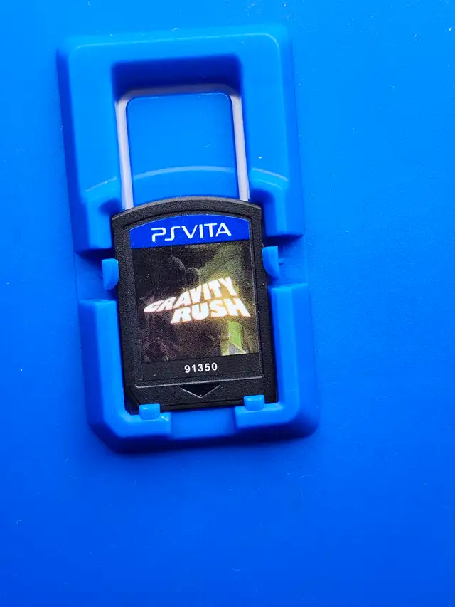 Gravity Rush - In Case - PS Vita (#2893) - Photo 3