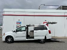 2016 Dodge Grand Caravan CREW-MOBILITY WHEELCHAIR ACCESSIBLE VAN