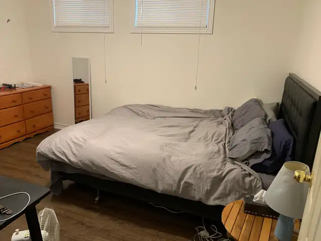 Laurier or WU Off campus housing - Photo 5