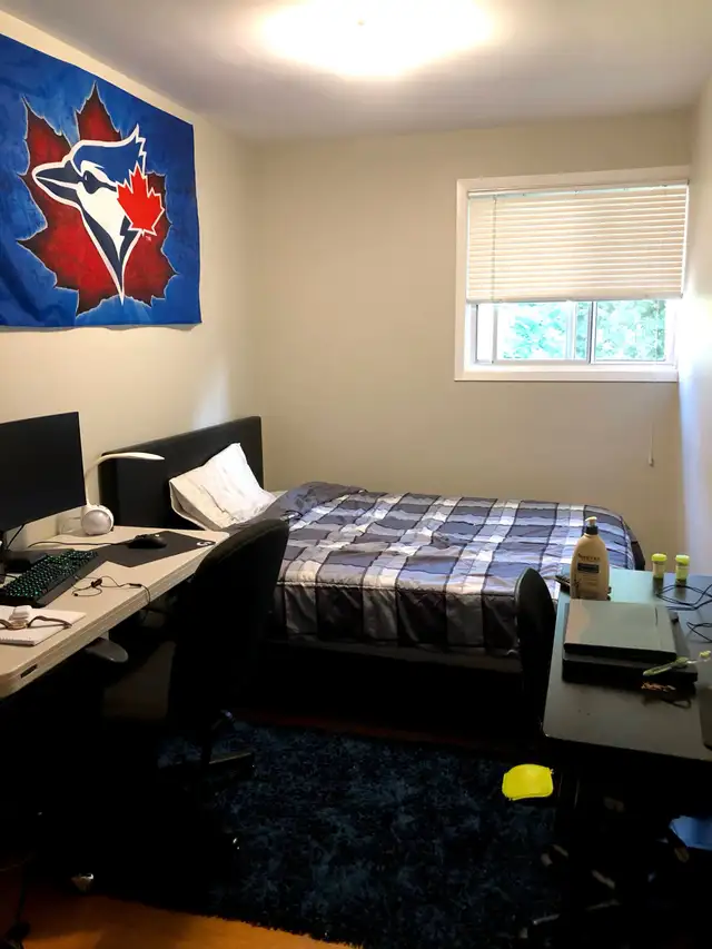 Laurier or WU Off campus housing - Photo 9