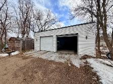 3  Bed | 2 Bath | 87 Gordon Avenue Elm Creek - Photo 2