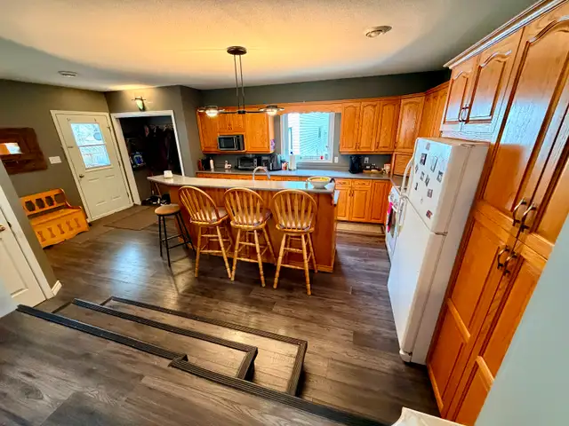 3  Bed | 2 Bath | 87 Gordon Avenue Elm Creek - Photo 3