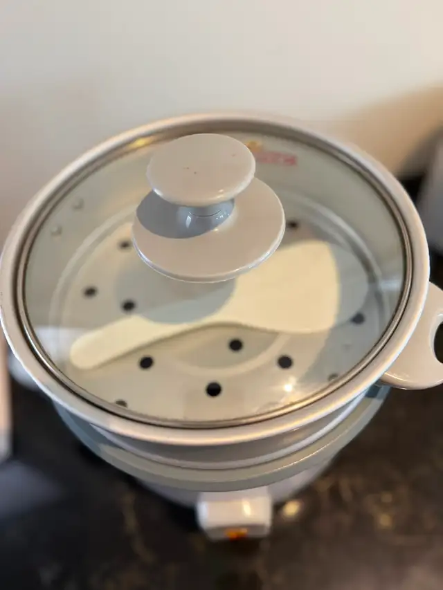 Rice Cooker - Photo 2