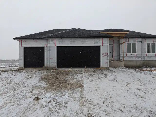 Garage Door Sales and Service 204-996-9600 - Photo 4