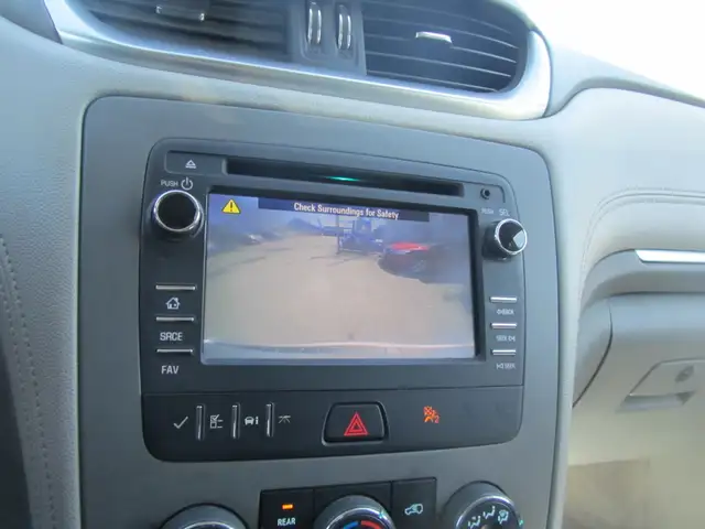 2017 Chevrolet Traverse AWD, No Accidents, 7 riders, CERTIFIED W - Photo 14