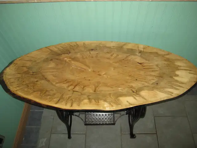 RAYMOND  BEAVER SEWING MACHINE LIVE EDGE COFFEE ENTRANCE TABLE - Photo 2