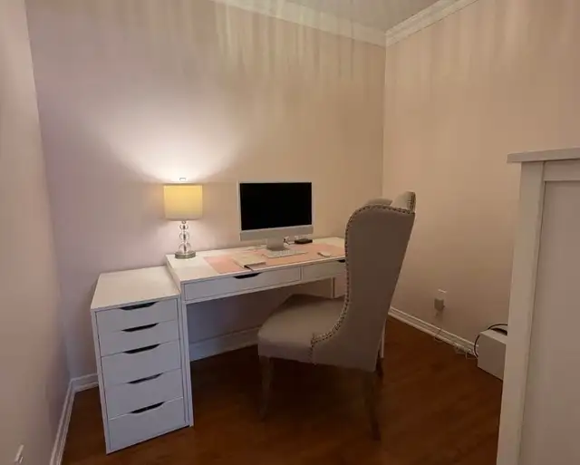 furnished 1 1 Condo with 1 parking space for rent Richmond Hill - Photo 2