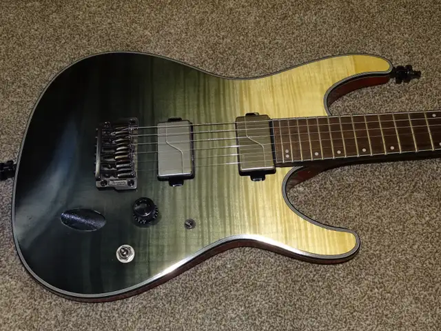 Ibanez S61 Axion Label guitar - Photo 4