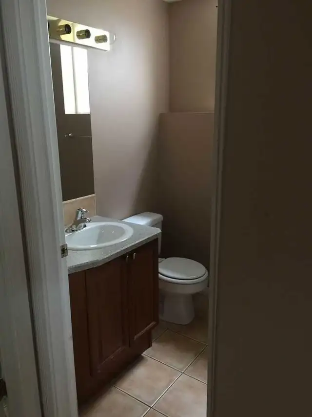 2 Bedroom Basement Suite – Pet Friendly – May 1 - Photo 9