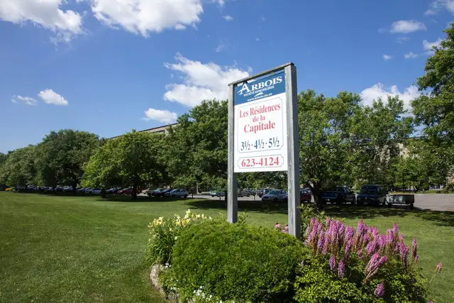 4 1/2 Charlesbourg - Piscine - jardins- libre ou juillet - Photo 7