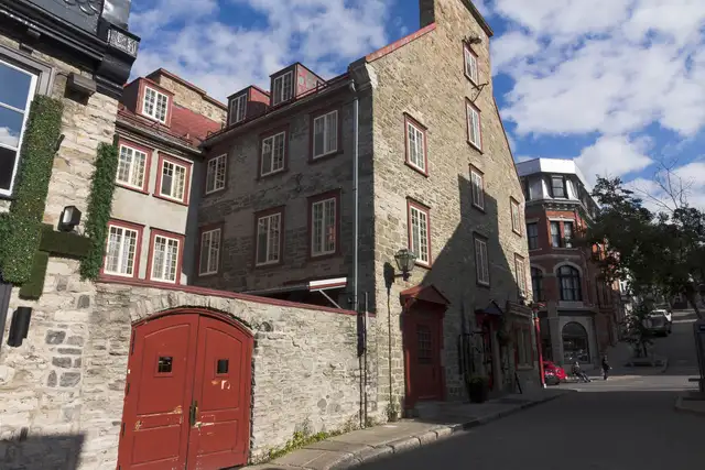 1 1/2 Vieux-Québec Haute-ville - tout inclus - juillet - Photo 5