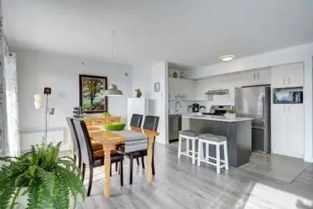 4 1/2 Charlesbourg – ascenseur- jardin sur le toit–juin ou juil. - Photo 9