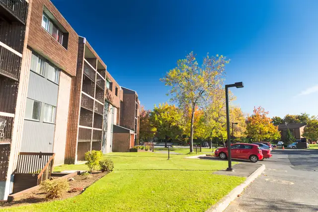 4 1/2 Charny Tout inclus Piscine septembre - Photo 7