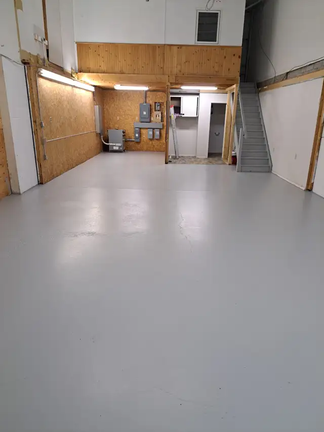 RENT -1000 sqft Commercial Industrial - Photo 2